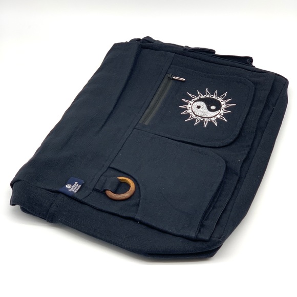 Large Heavy Cotton Laptop Bag (Yin Yang embroidery) - Picture 8 of 12